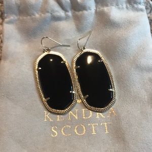 Kendra Scott Danielle Earrings